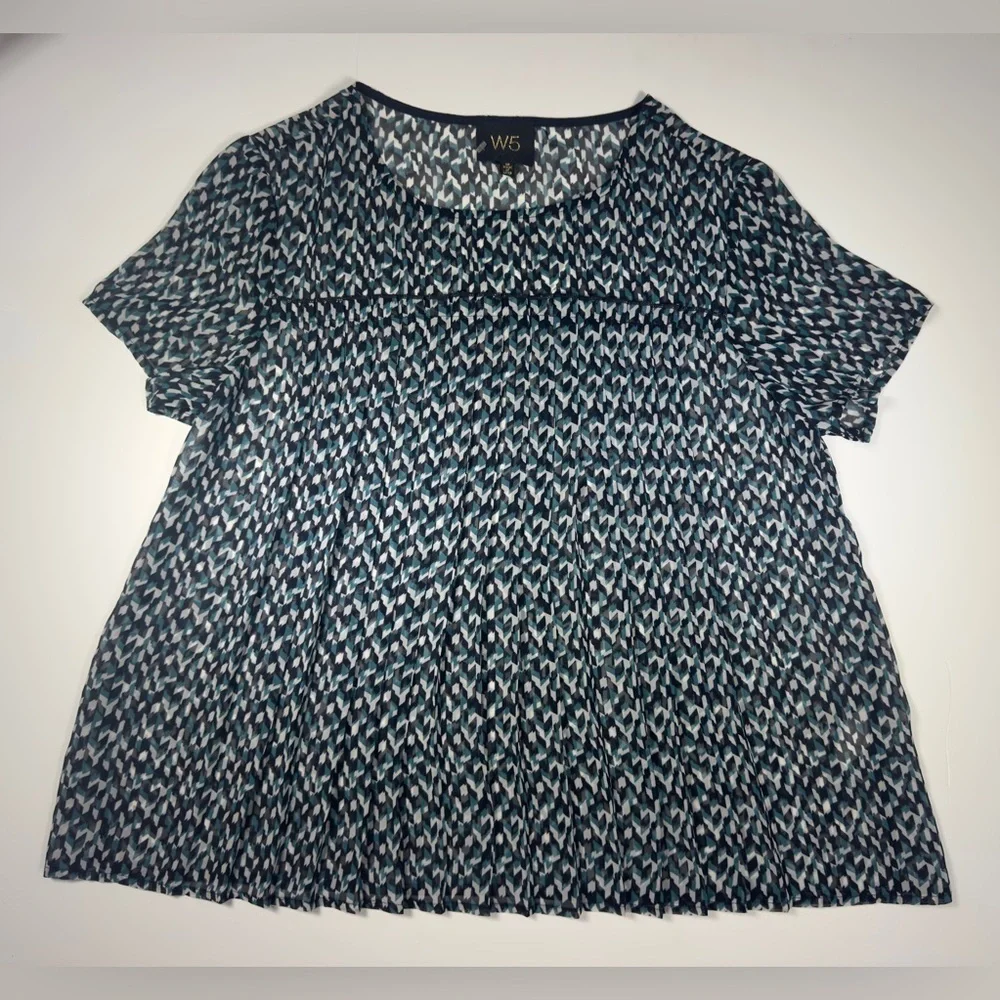 W5 Women's Blue and White Geometric Blouse 🤍💙 - Picture 1 of 8
